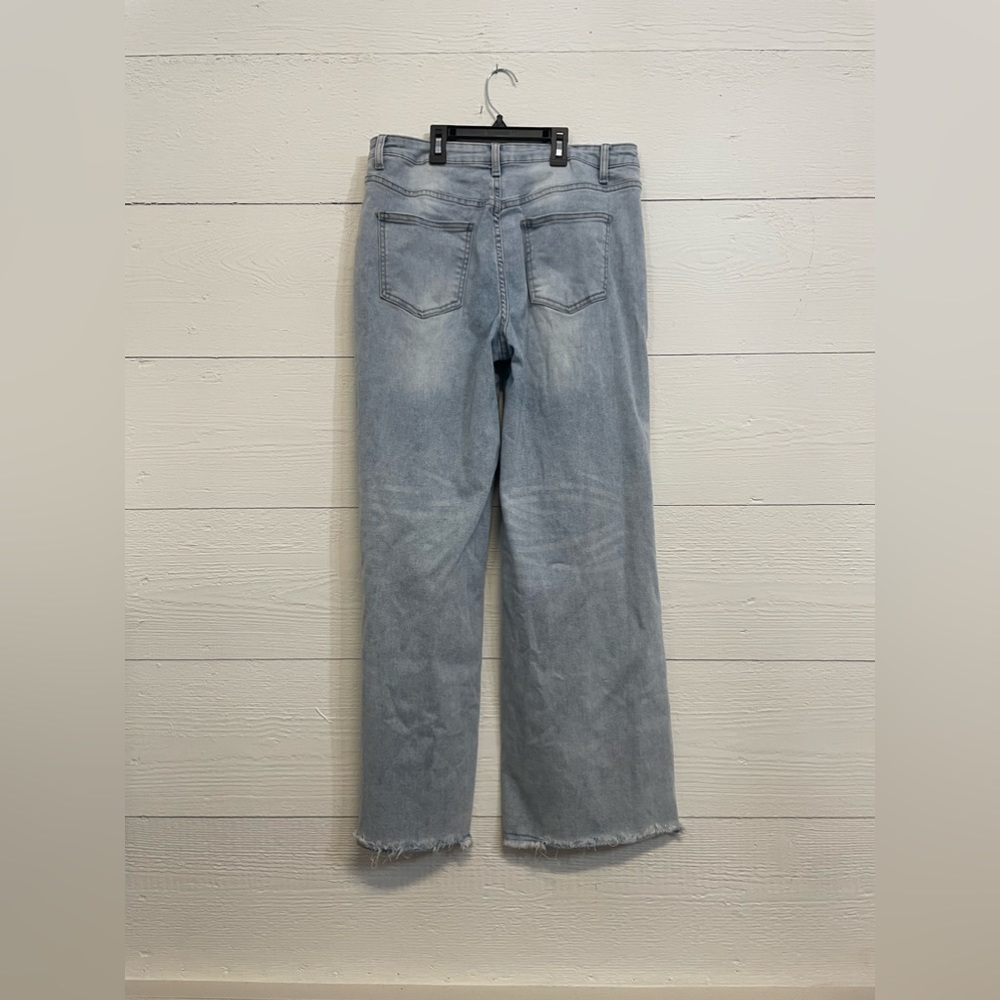 Easel - Picture 4 of 4